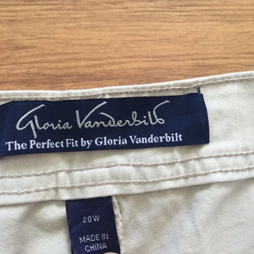 Gloria Vanderbilt Khaki Beige Capris Slimming 20W - Picture 7 of 11
